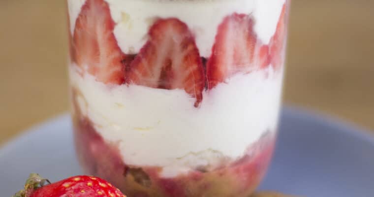 Tiramisu fraises rhum spéculoos