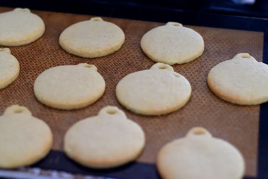 Petits Biscuits Décorés Glaçage Royal - Lilie Bakery